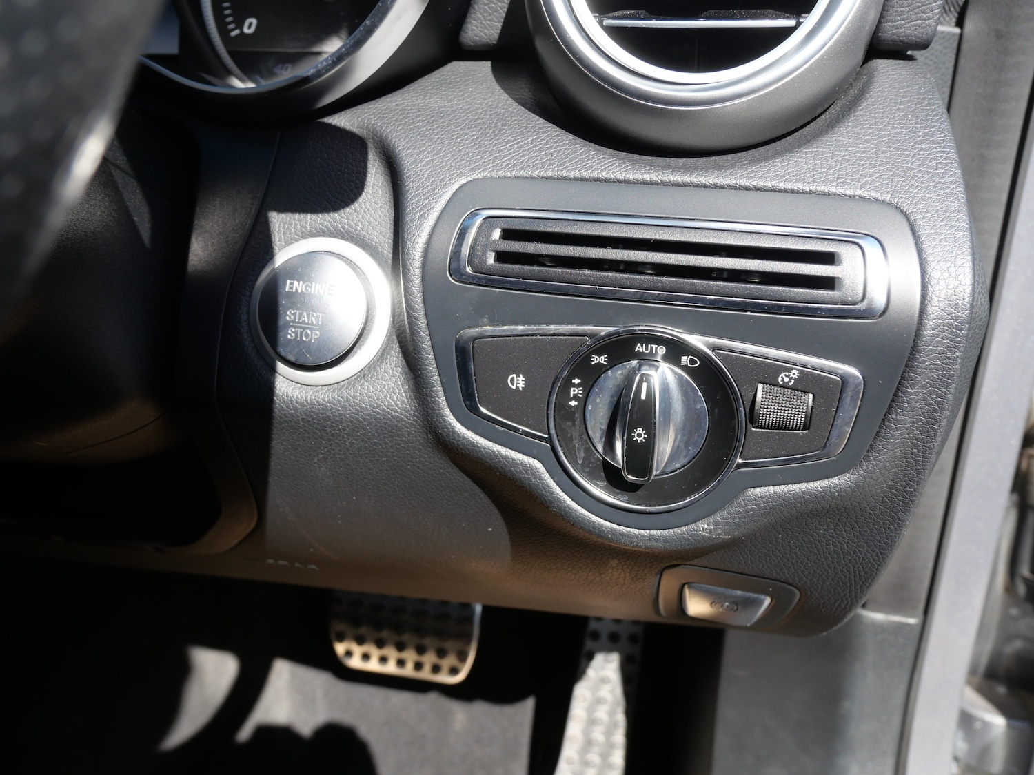 Used Mercedes-Benz C Class 2015 for sale - 77701498: Photo 36