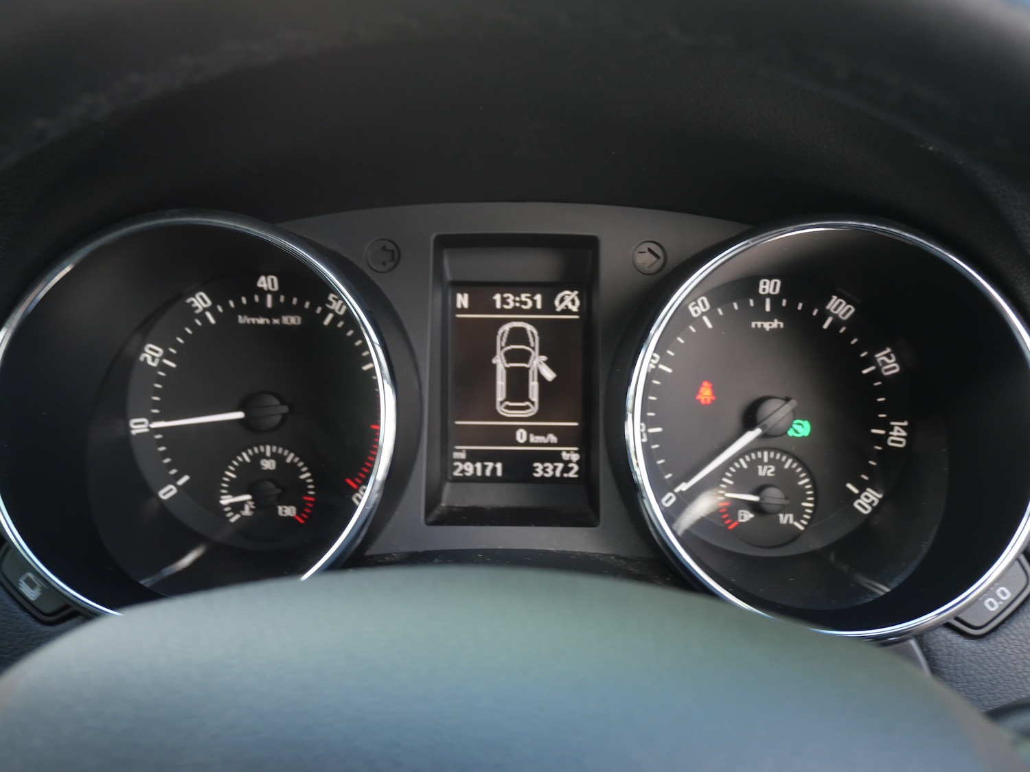 Used Skoda Yeti 2017 for sale - 77327250: Photo 37