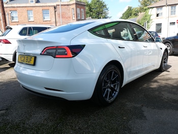 Used Tesla Model 3 2021 for sale - 75835530: Photo