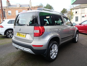 Used Skoda Yeti 2017 for sale - 76665384: Photo