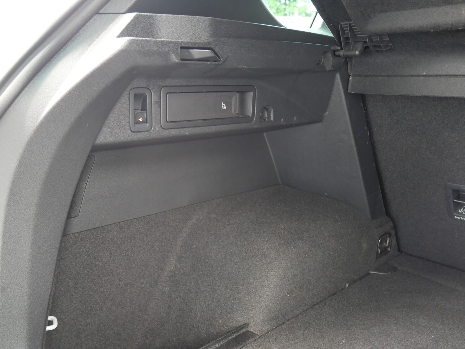 Used Volkswagen Tiguan 2019 for sale - 76650373: Photo 59