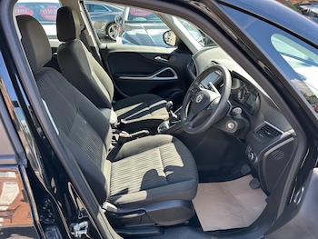 Used Vauxhall Zafira Tourer 2017 for sale - 75694705: Photo
