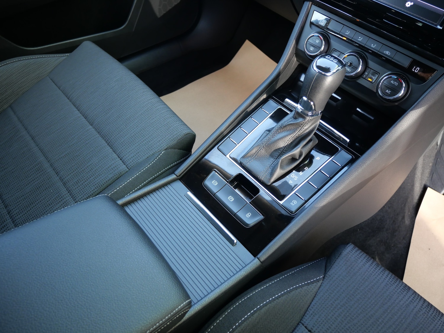 Used Skoda Superb 2016 for sale - 77546175: Photo 23