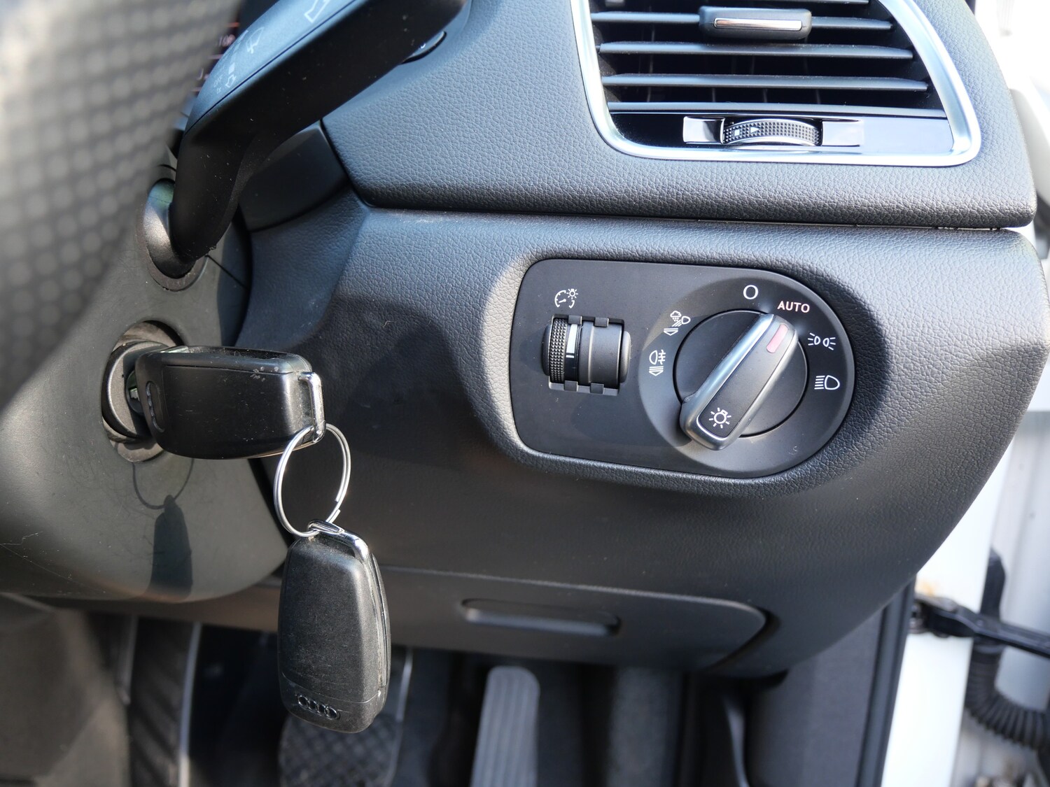 Used Audi Q3 2016 for sale - 77506091: Photo 38