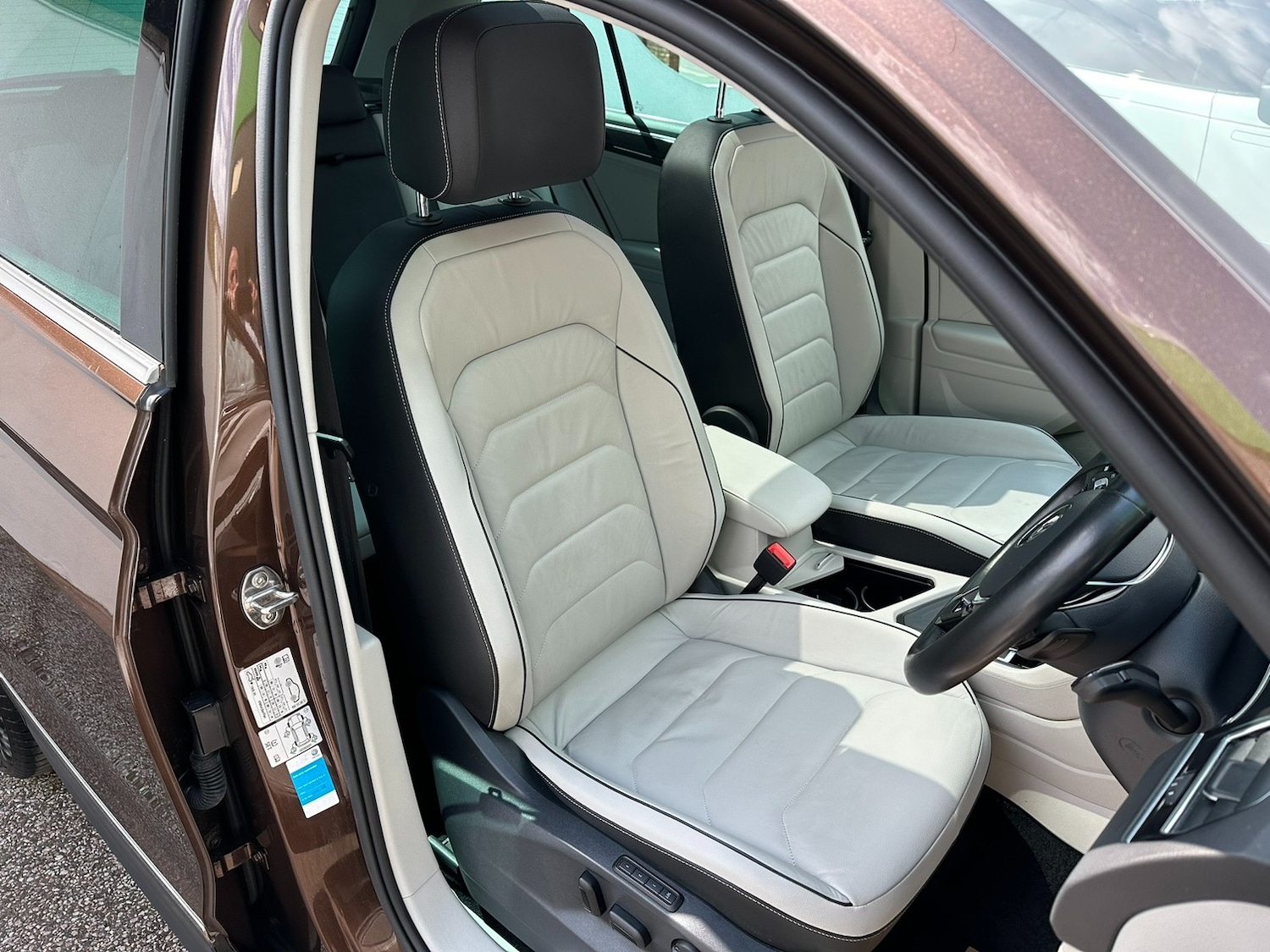 Used Volkswagen Tiguan 2016 for sale - 77688207: Photo 8