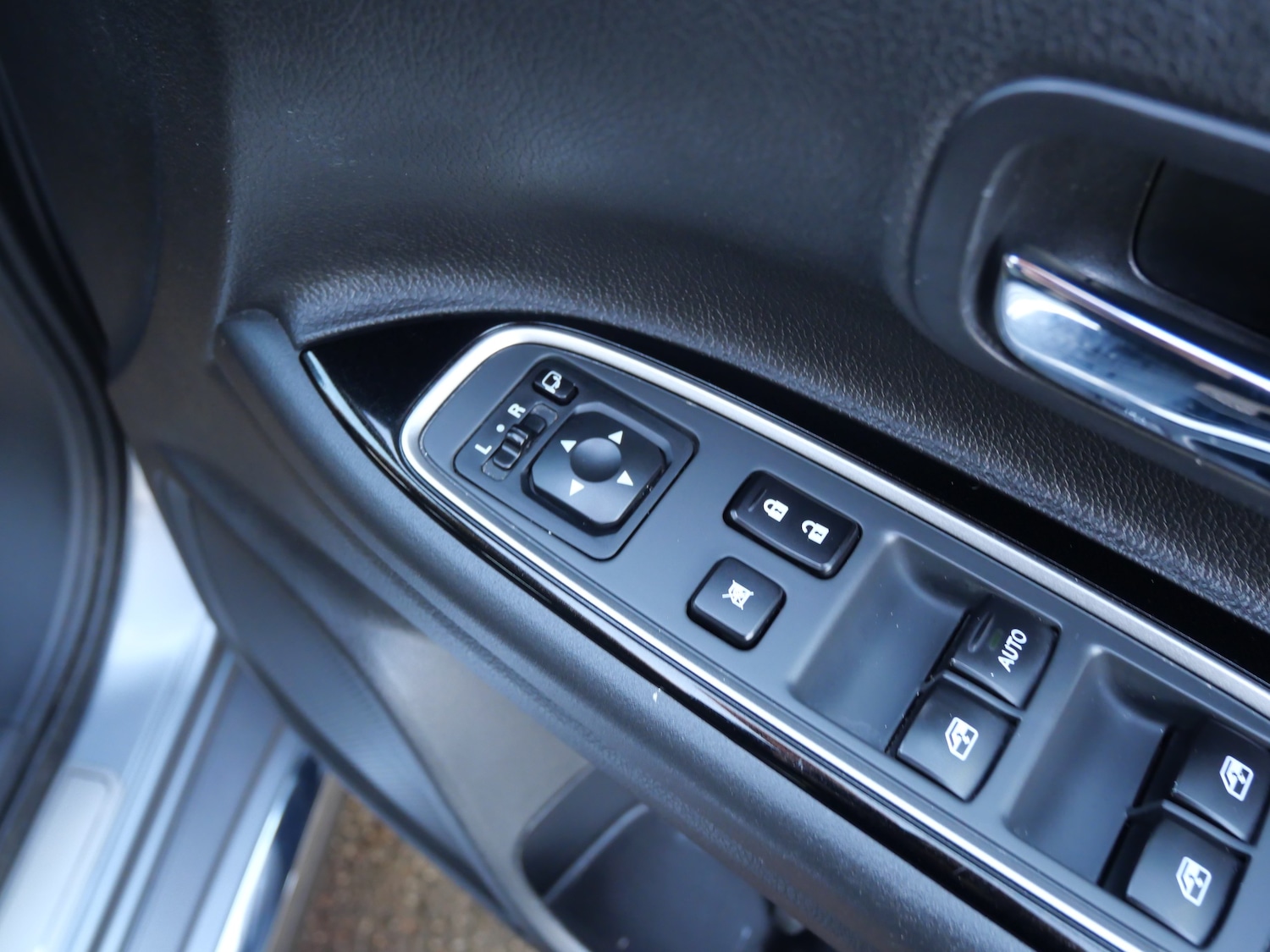 Used Mitsubishi Outlander 2018 for sale - 76637928: Photo 41