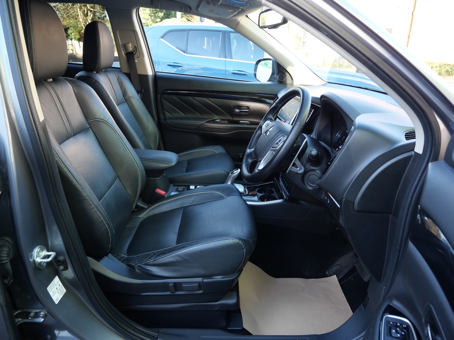 Used Mitsubishi Outlander 2018 for sale - 76637928: Photo 8