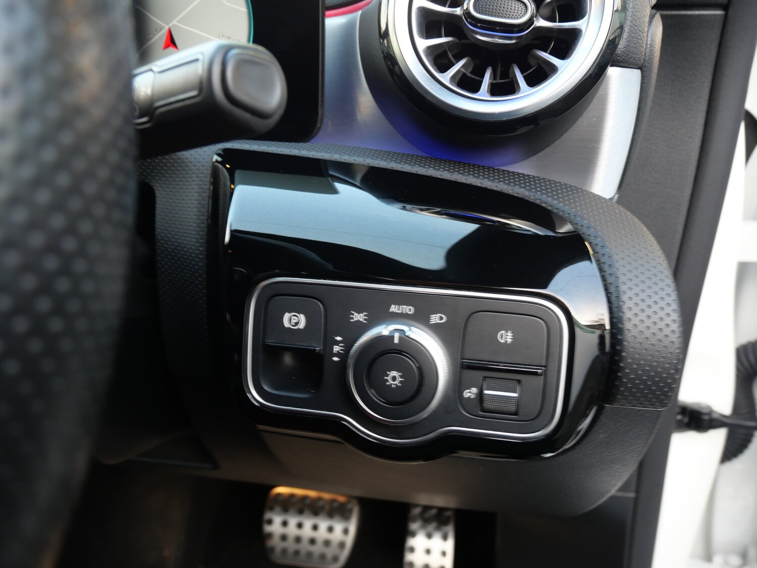 Used Mercedes-Benz CLA 2021 for sale - 76961866: Photo 41