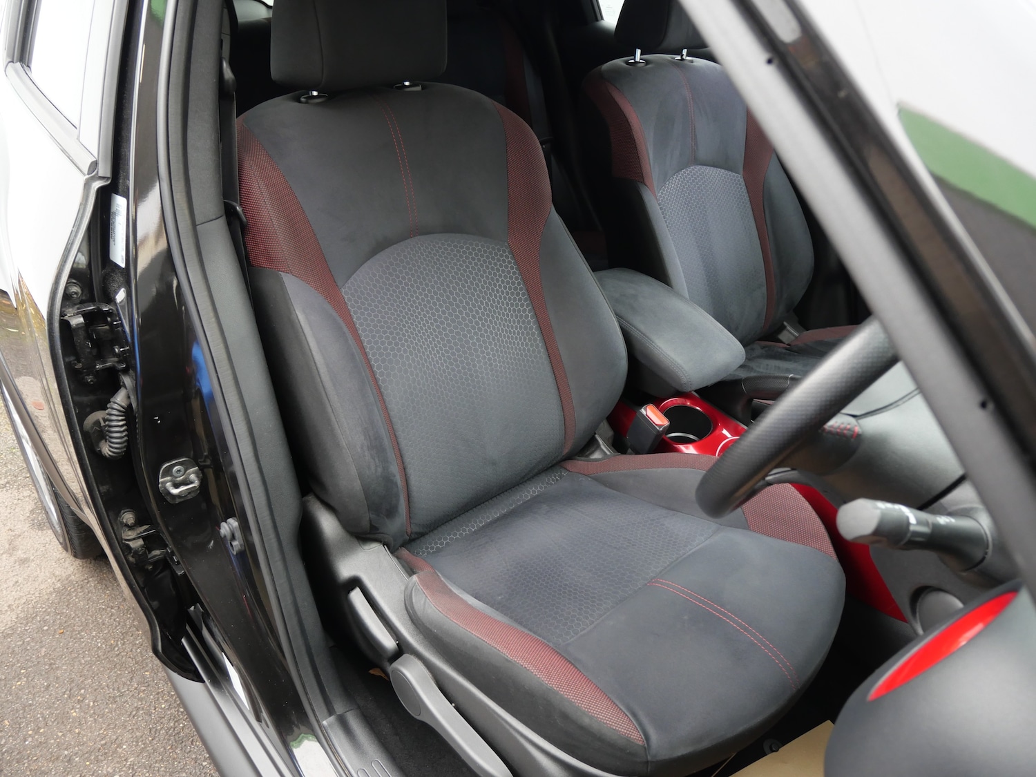 Used Nissan Juke 2016 for sale - 76637940: Photo 9