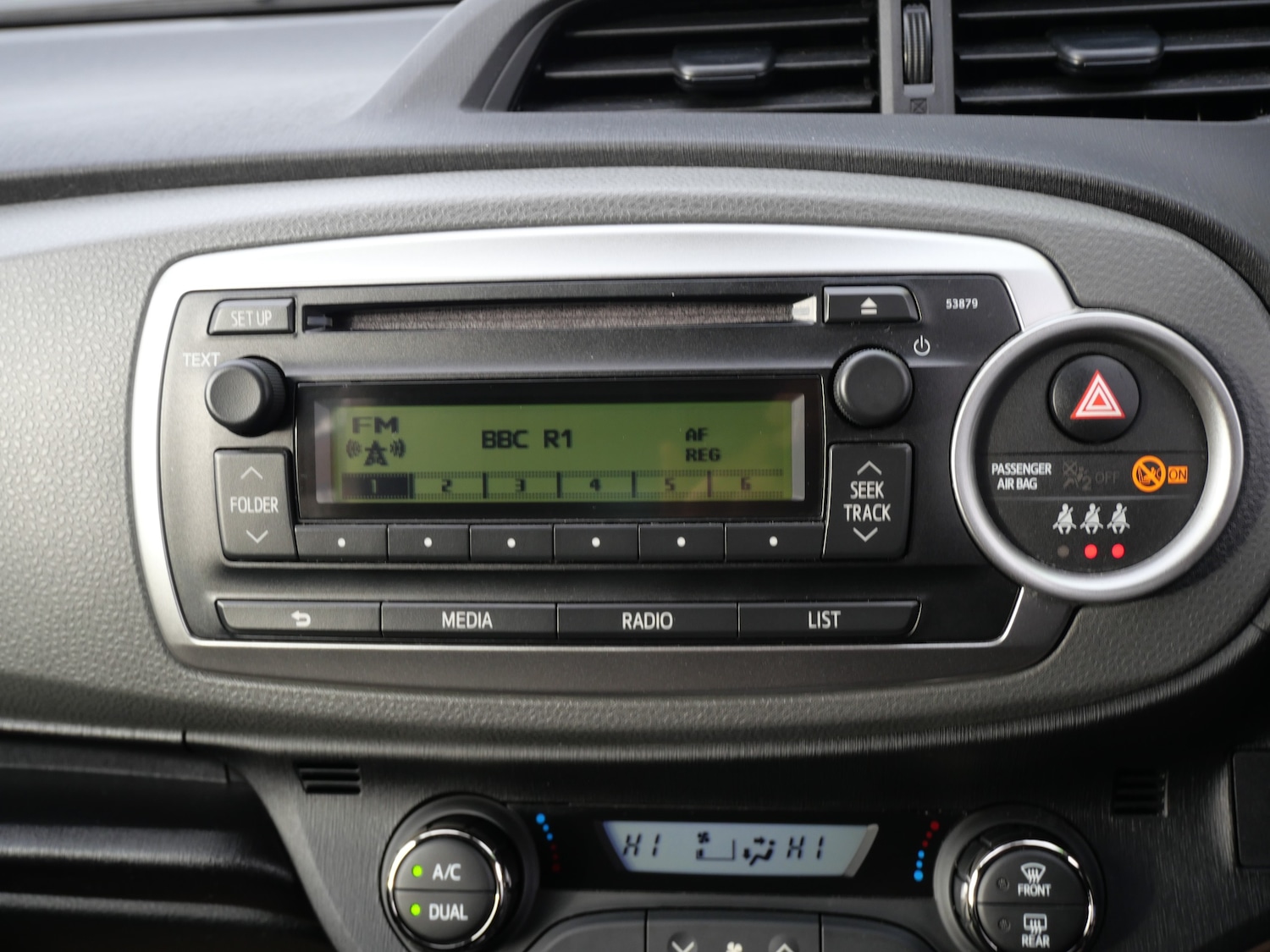 Used Toyota Yaris 2014 for sale - 76637935: Photo 18