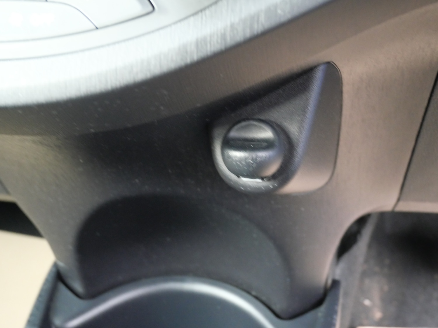 Used Toyota Yaris 2014 for sale - 76637935: Photo 20