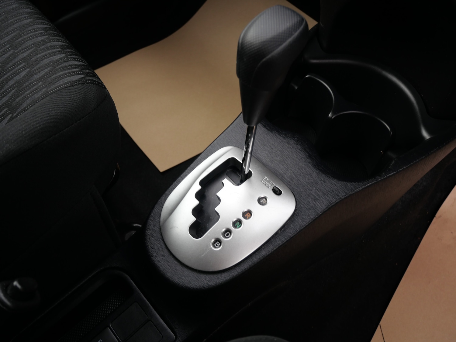 Used Toyota Yaris 2014 for sale - 76637935: Photo 21