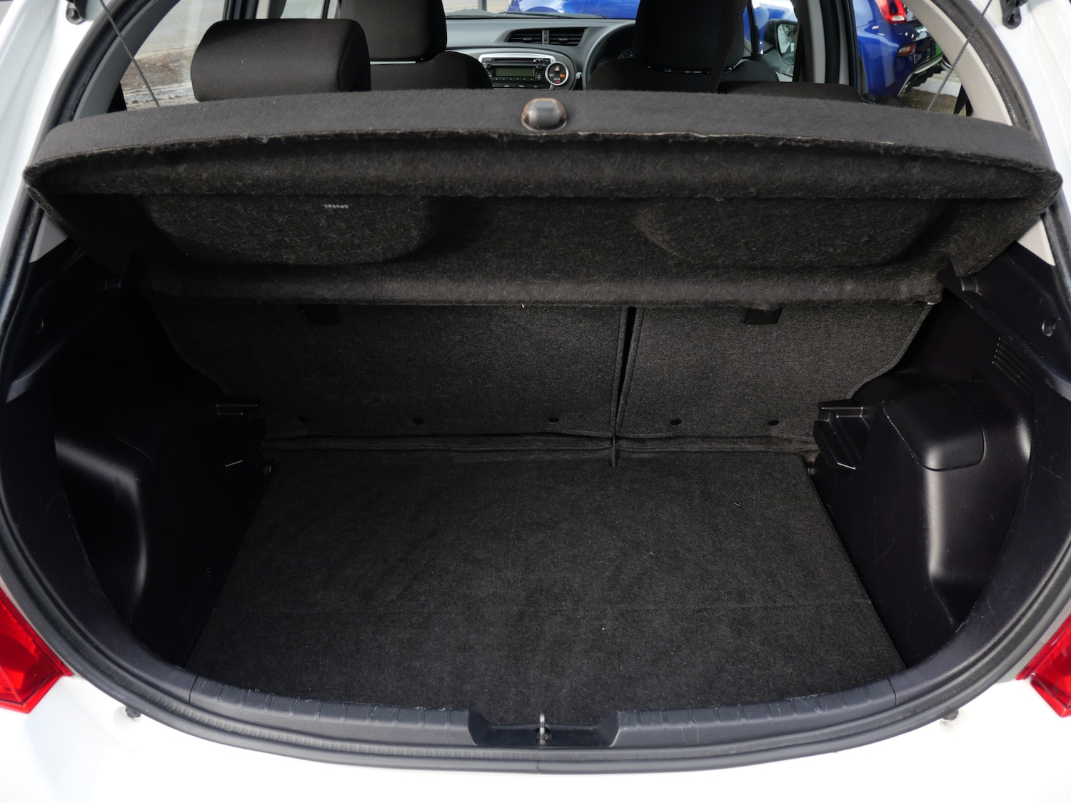 Used Toyota Yaris 2014 for sale - 76637935: Photo 33