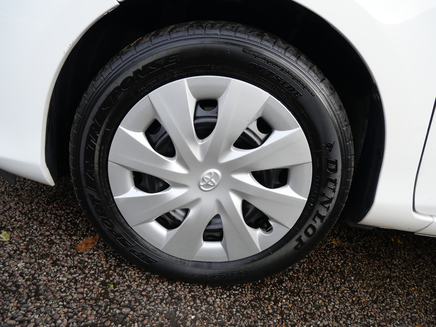 Used Toyota Yaris 2014 for sale - 76637935: Photo 37