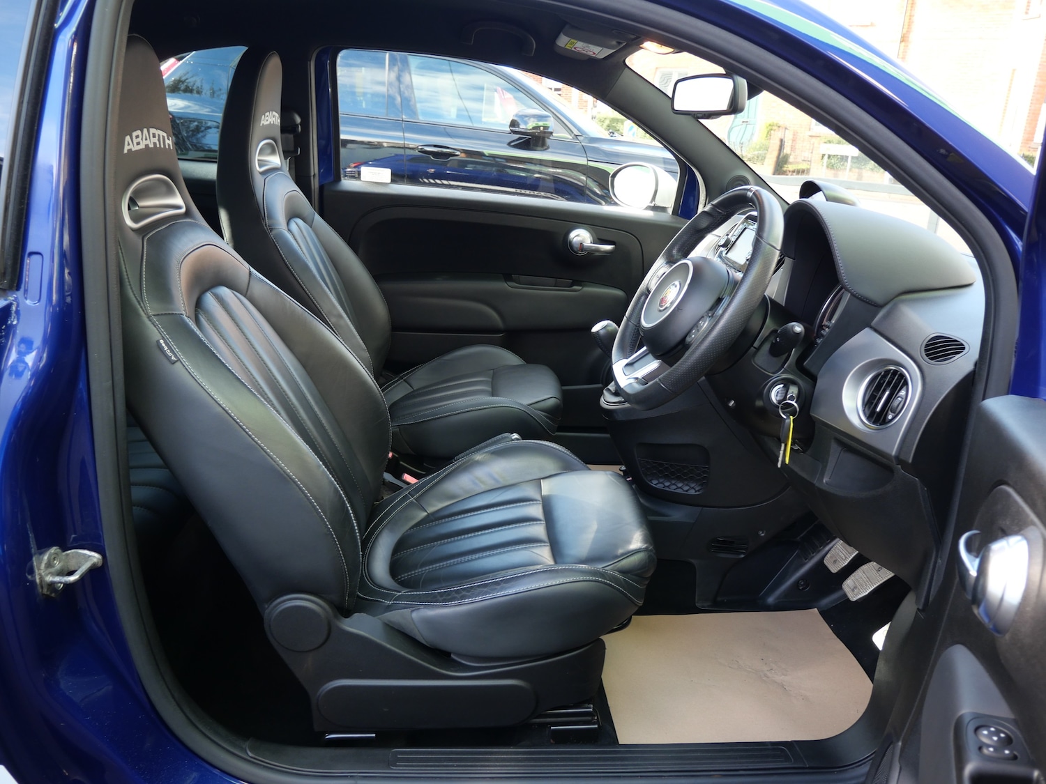 Used Abarth 595 2017 for sale - 76637943: Photo 8