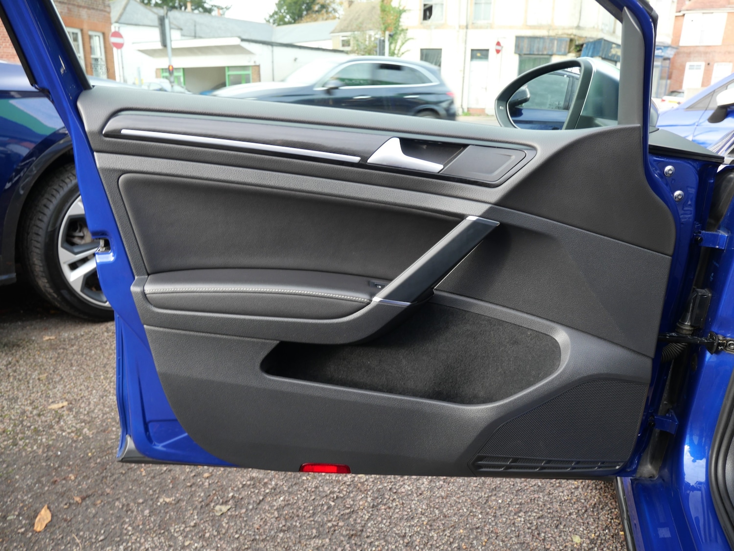 Used Volkswagen Golf 2017 for sale - 77546170: Photo 43