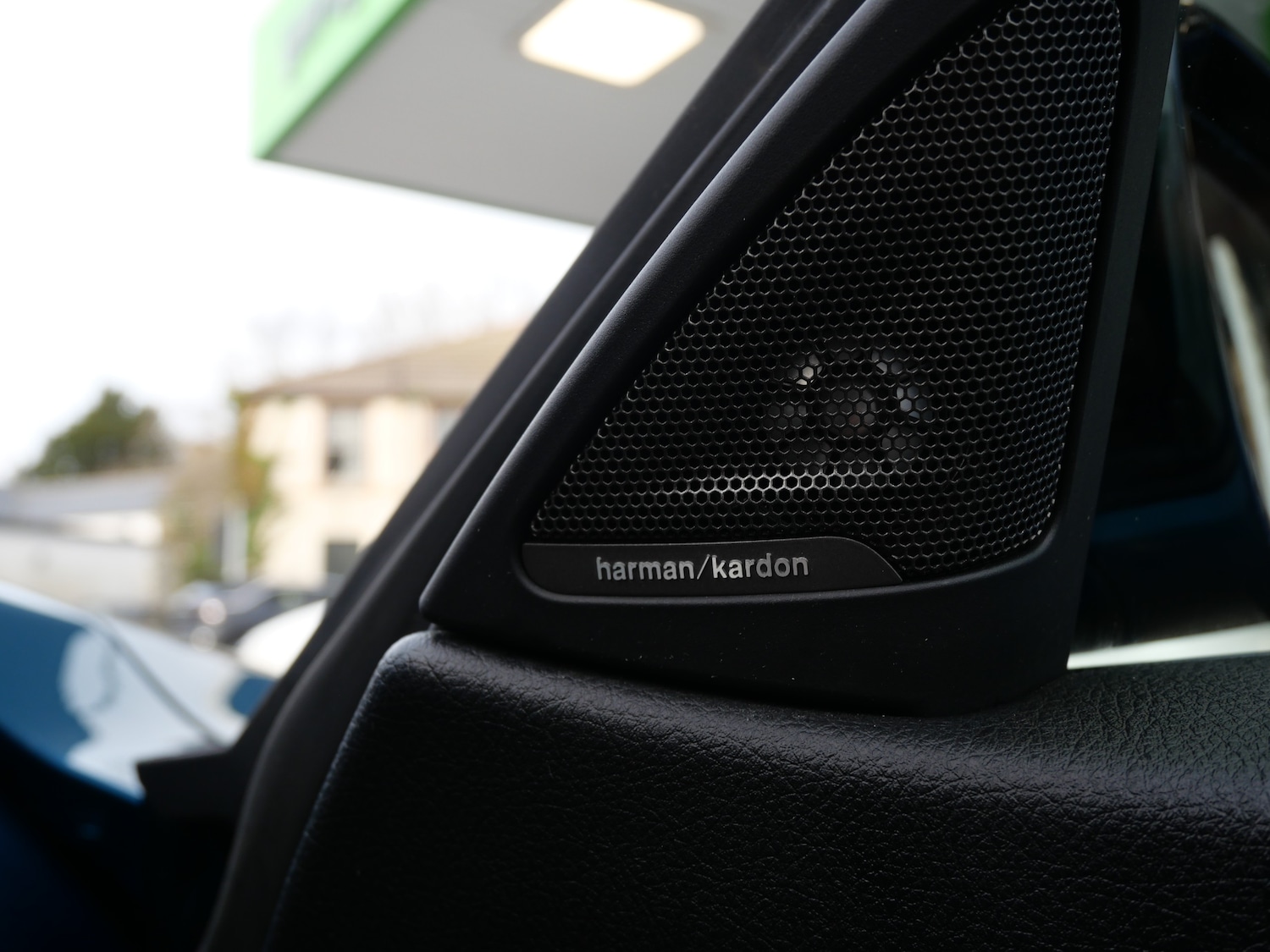 Used BMW 4 Series 2017 for sale - 76637924: Photo 41