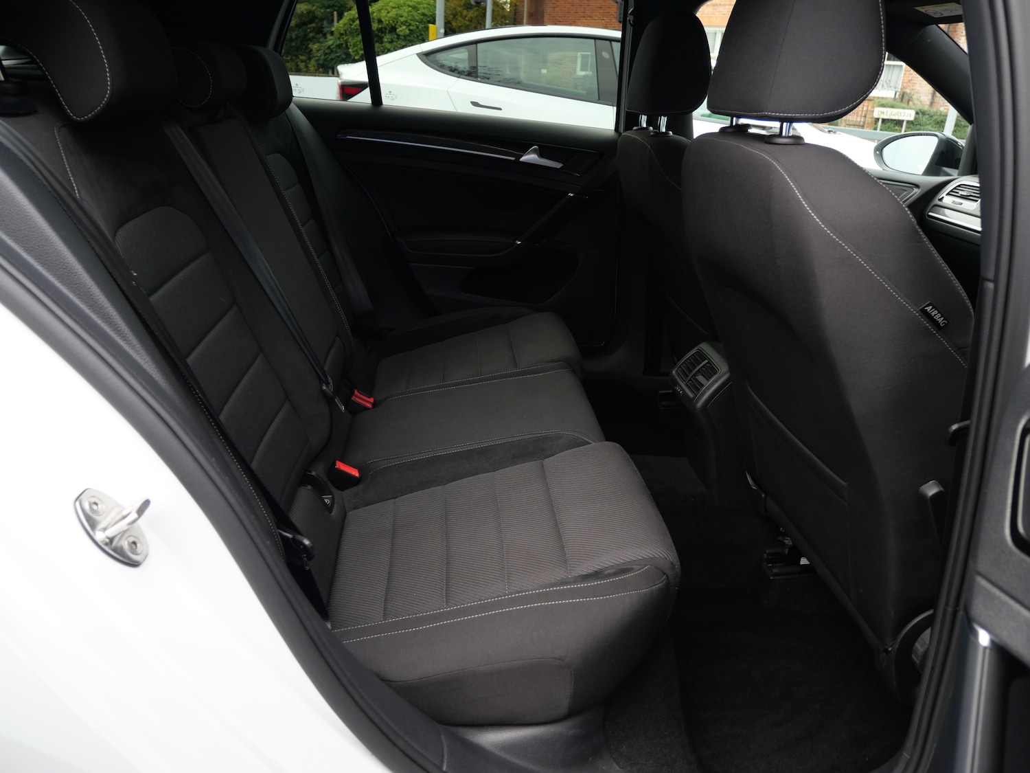 Used Volkswagen Golf 2019 for sale - 76637945: Photo 11