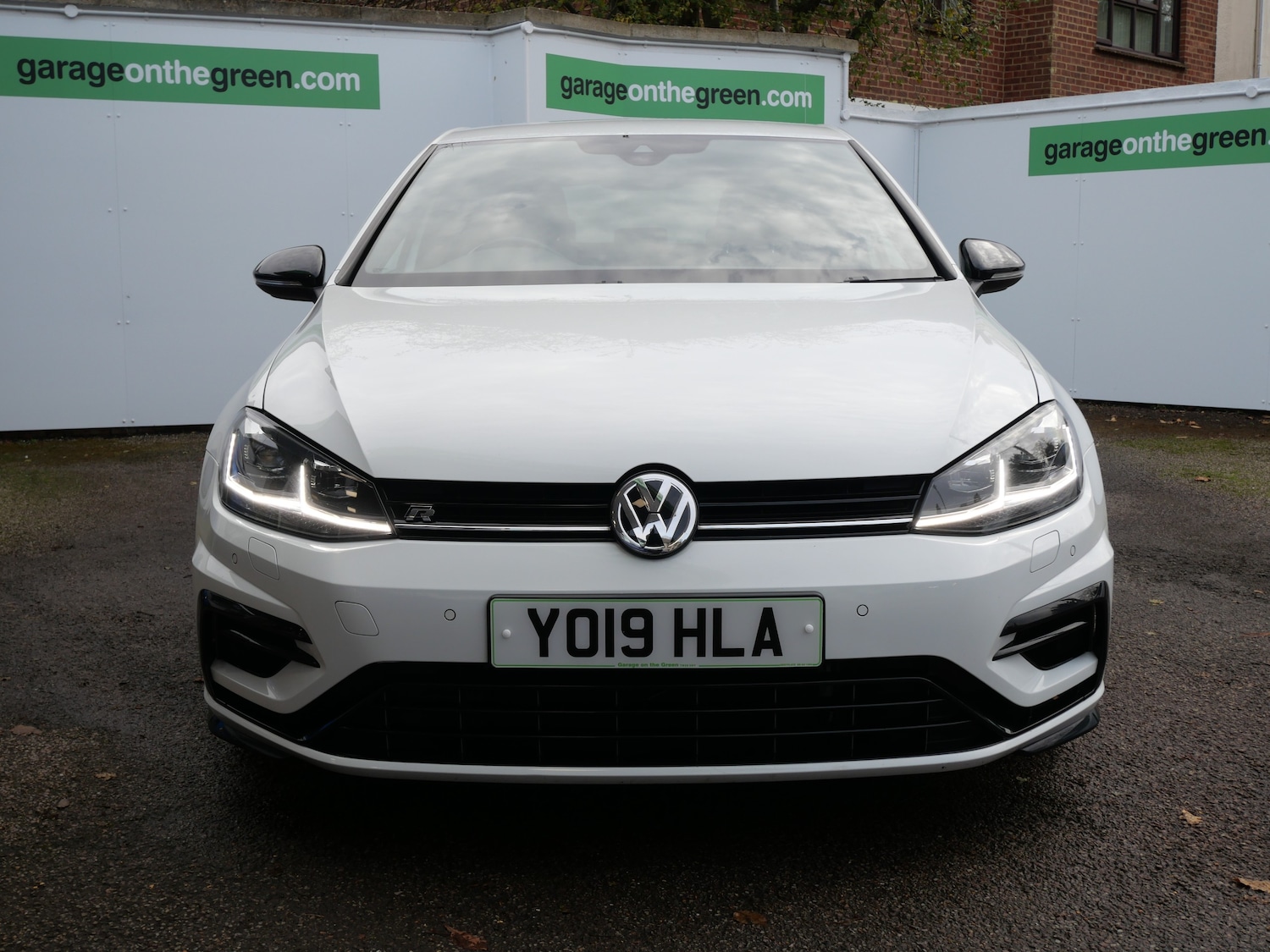 Used Volkswagen Golf 2019 for sale - 76637945: Photo 2