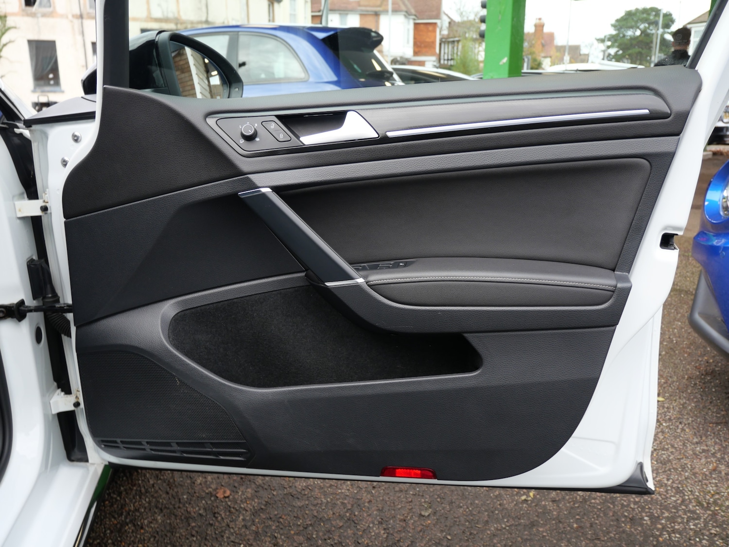 Used Volkswagen Golf 2019 for sale - 76637945: Photo 41