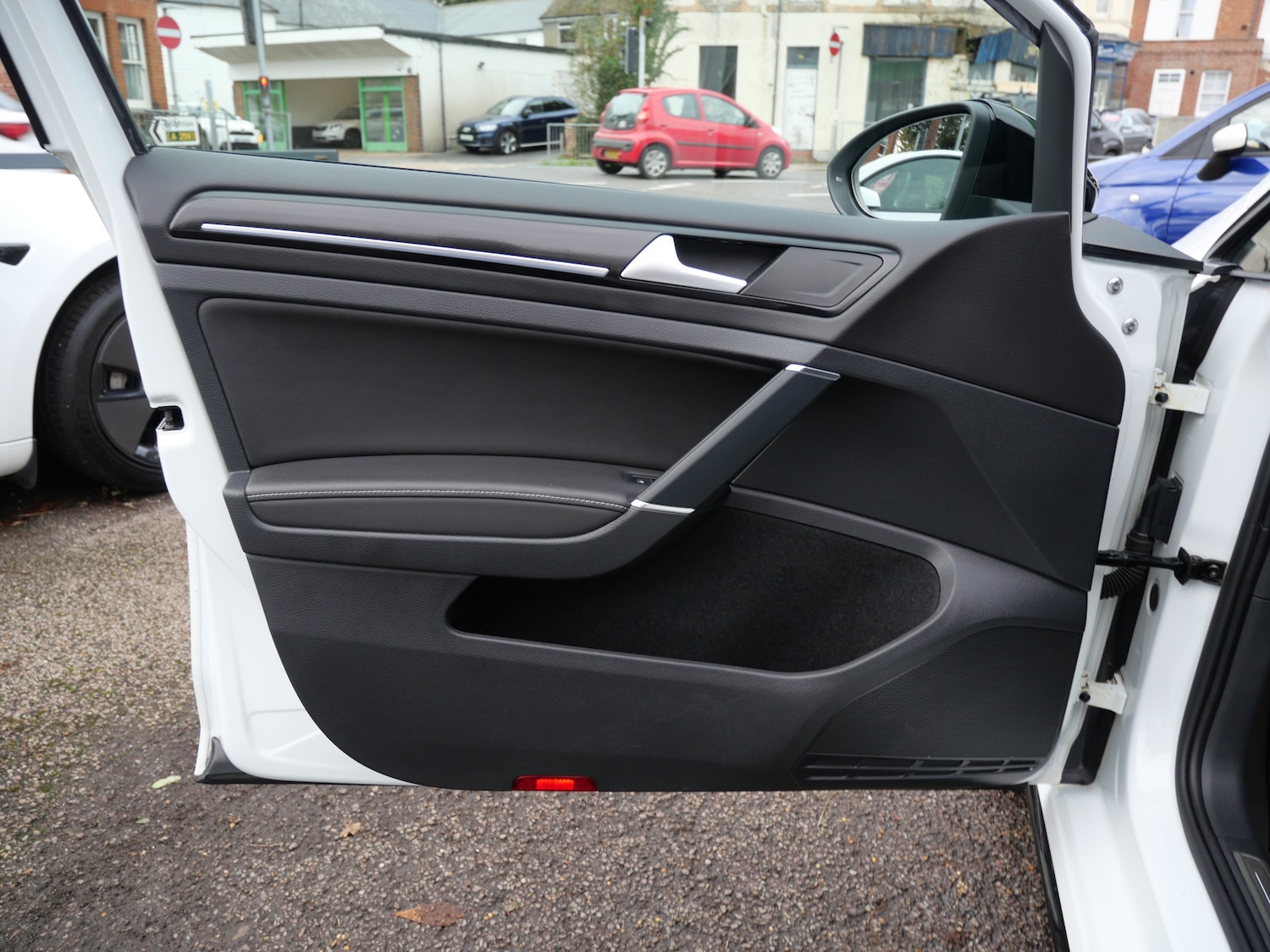 Used Volkswagen Golf 2019 for sale - 76637945: Photo 43