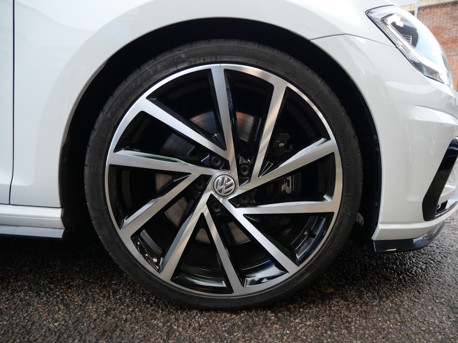 Used Volkswagen Golf 2019 for sale - 76637945: Photo 49