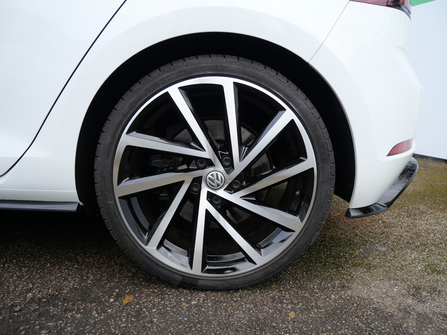 Used Volkswagen Golf 2019 for sale - 76637945: Photo 51