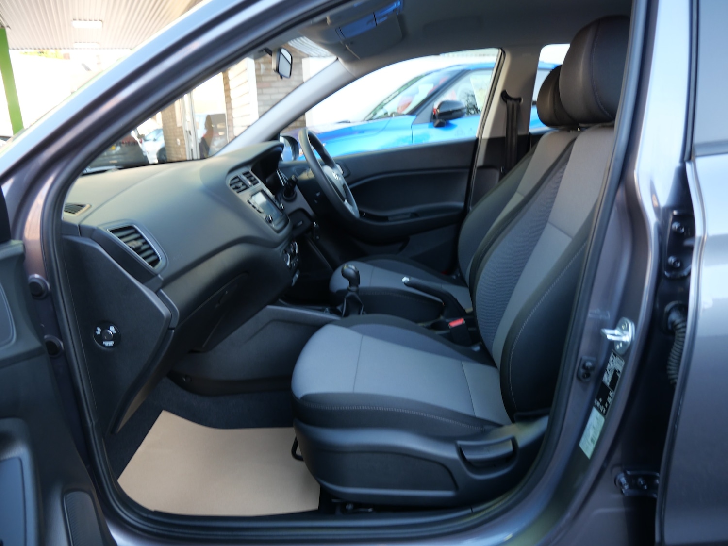 Used Hyundai i20 2019 for sale - 76637947: Photo 13