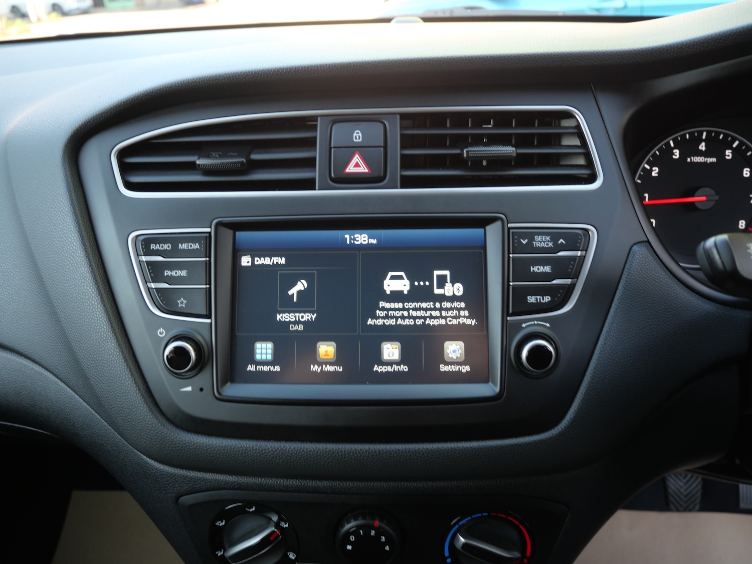 Used Hyundai i20 2019 for sale - 76637947: Photo 17