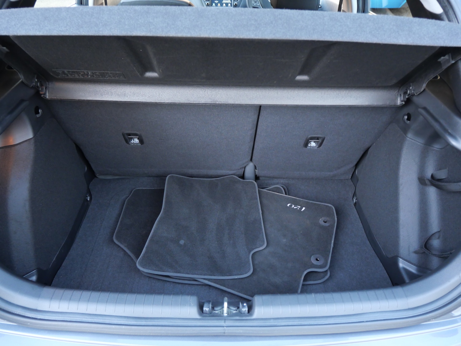 Used Hyundai i20 2019 for sale - 76637947: Photo 34