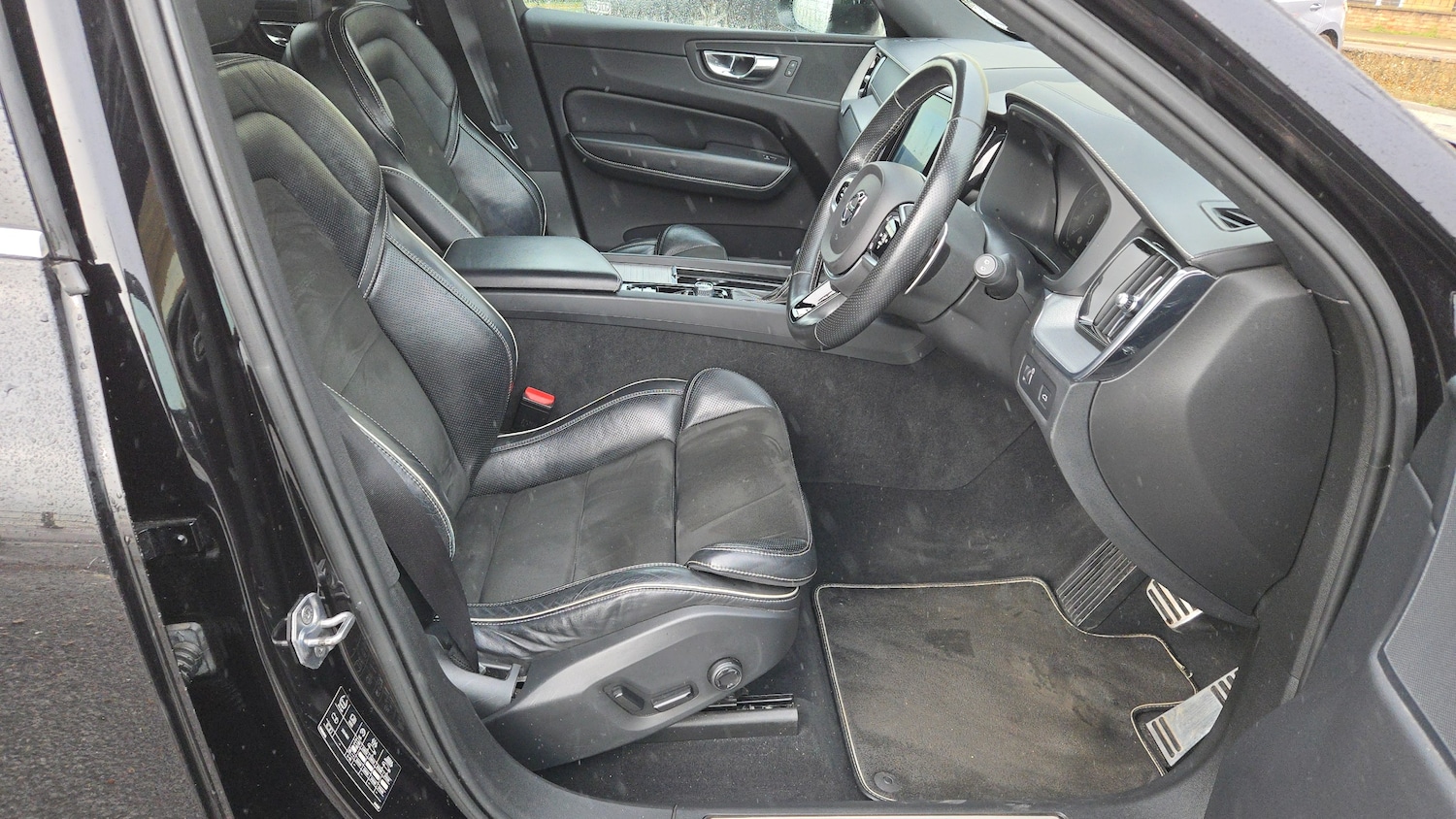 Used Volvo XC60 2018 for sale - 77506087: Photo 6