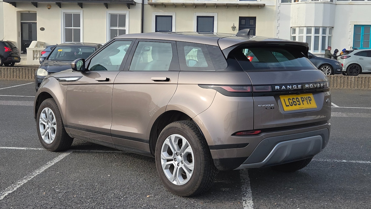 Used Land Rover Range Rover Evoque 2019 for sale - 77997679: Photo 2