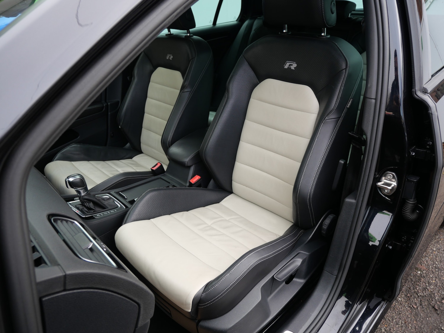 Used Volkswagen Golf 2016 for sale - 76637946: Photo 12