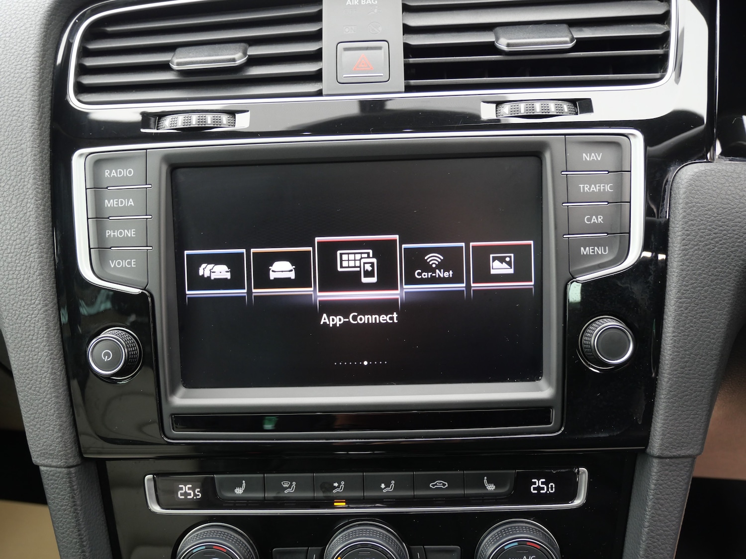 Used Volkswagen Golf 2016 for sale - 76637946: Photo 19