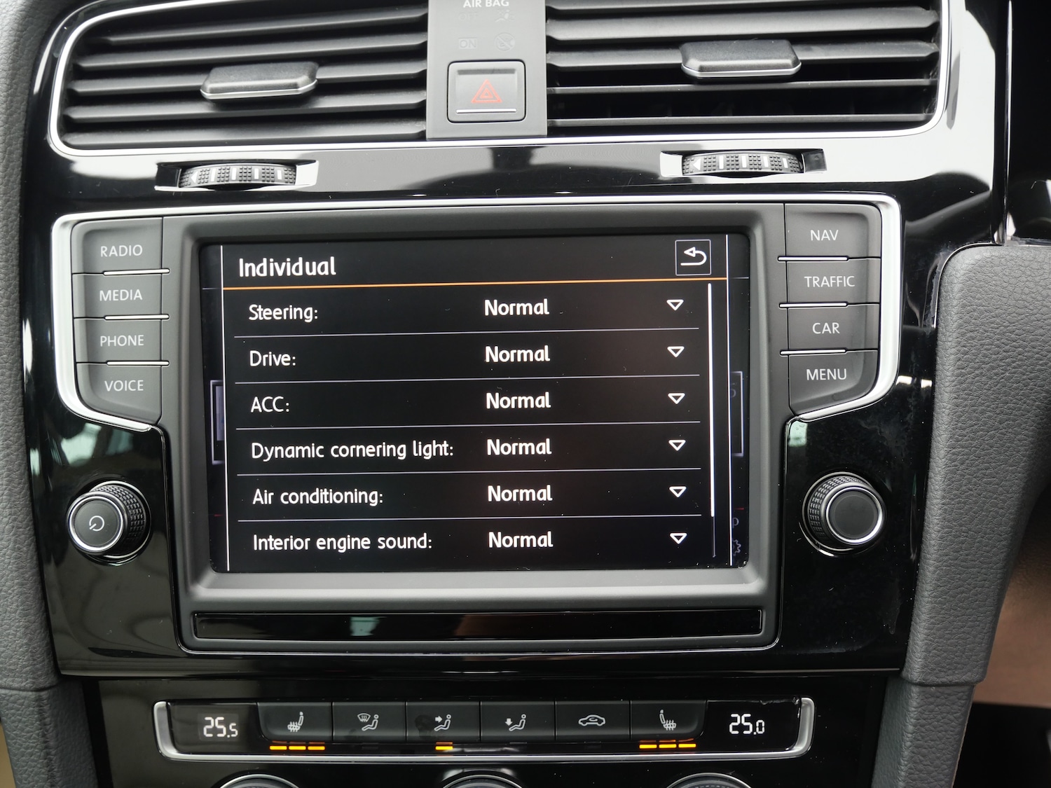 Used Volkswagen Golf 2016 for sale - 76637946: Photo 25