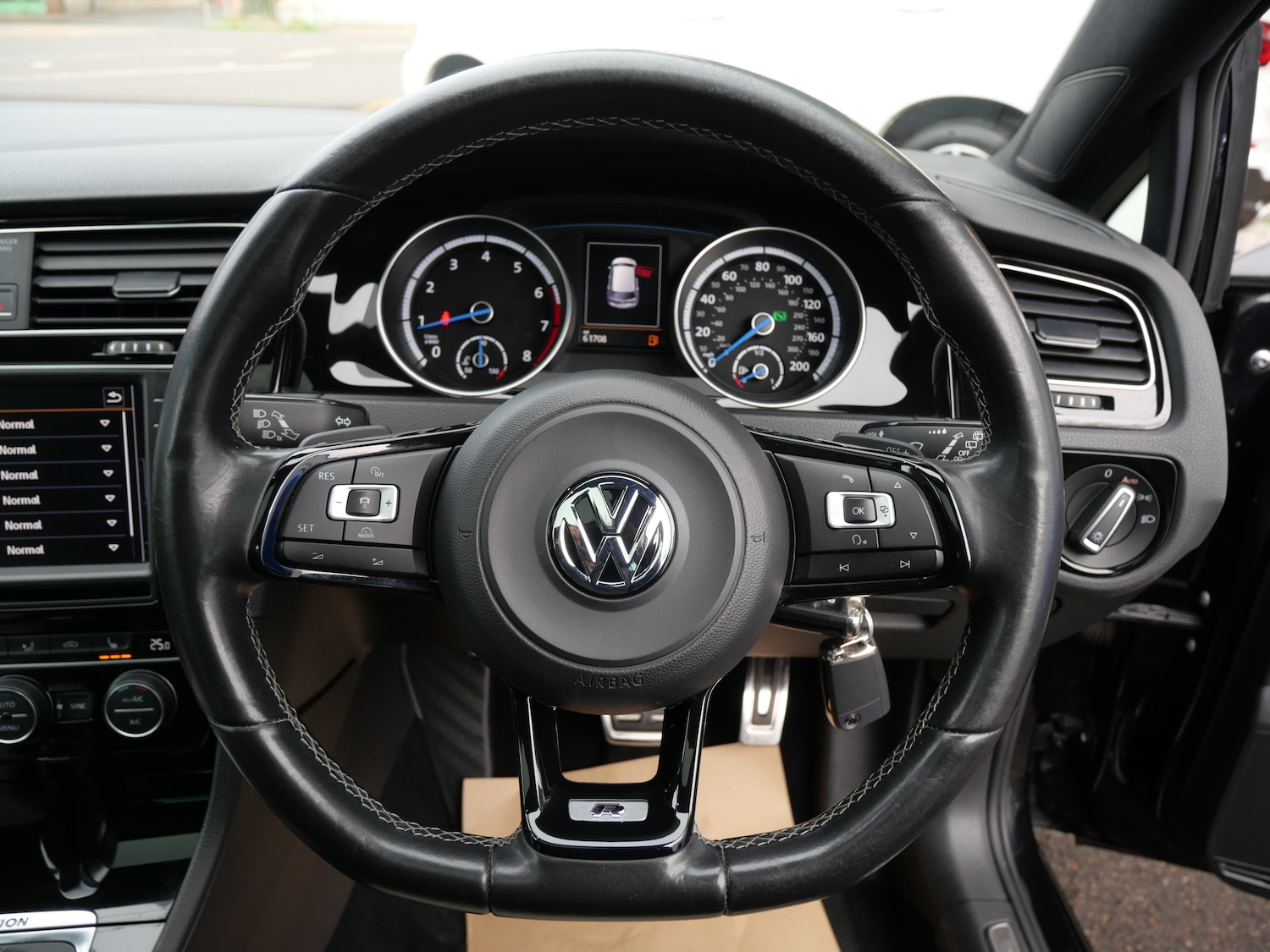 Used Volkswagen Golf 2016 for sale - 76637946: Photo 29