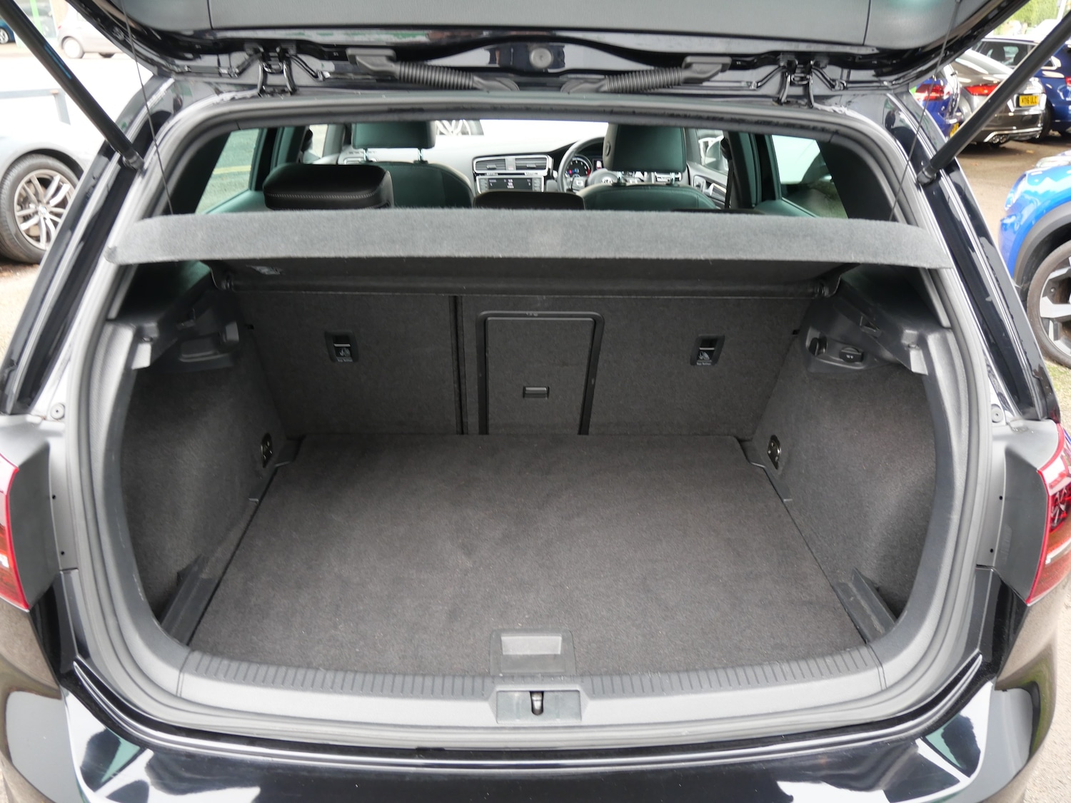 Used Volkswagen Golf 2016 for sale - 76637946: Photo 46