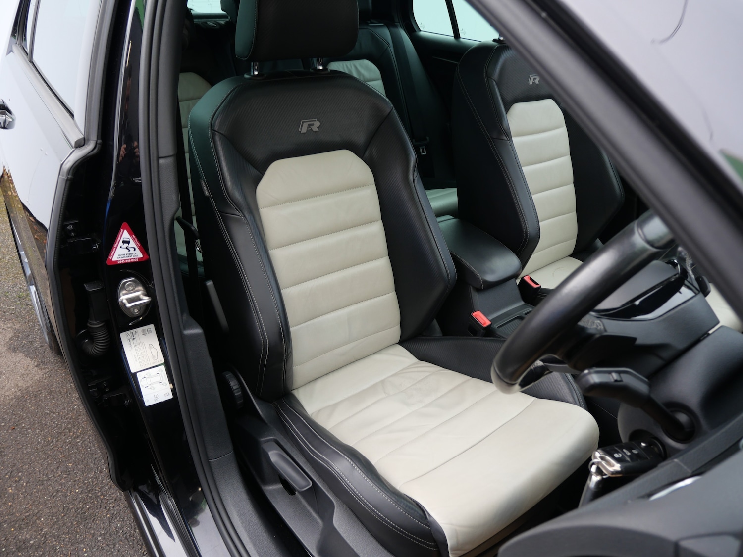 Used Volkswagen Golf 2016 for sale - 76637946: Photo 9