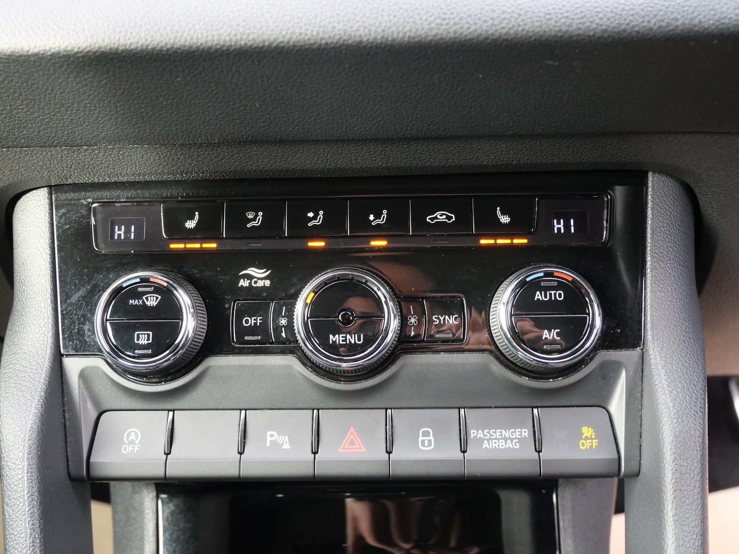 Used Skoda Karoq 2020 for sale - 76637921: Photo 21