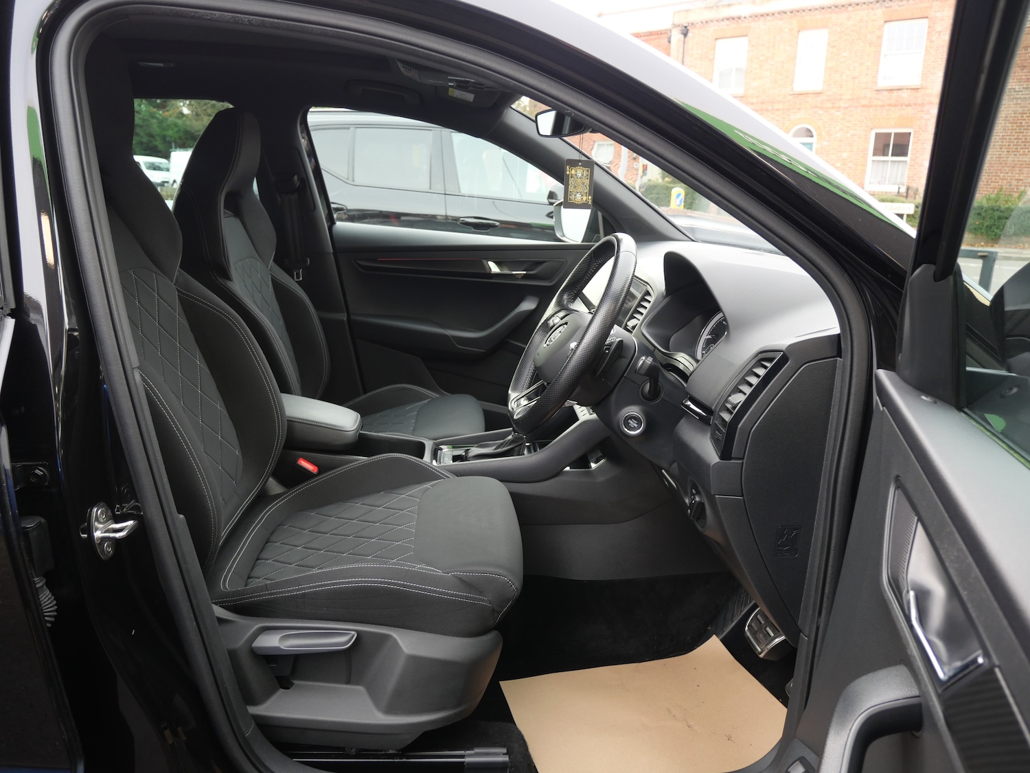 Used Skoda Karoq 2020 for sale - 76637921: Photo 8