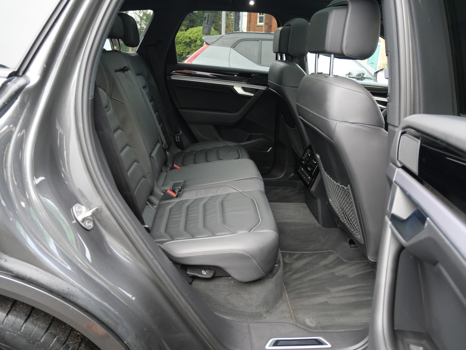 Used Volkswagen Touareg 2022 for sale - 77249411: Photo 10