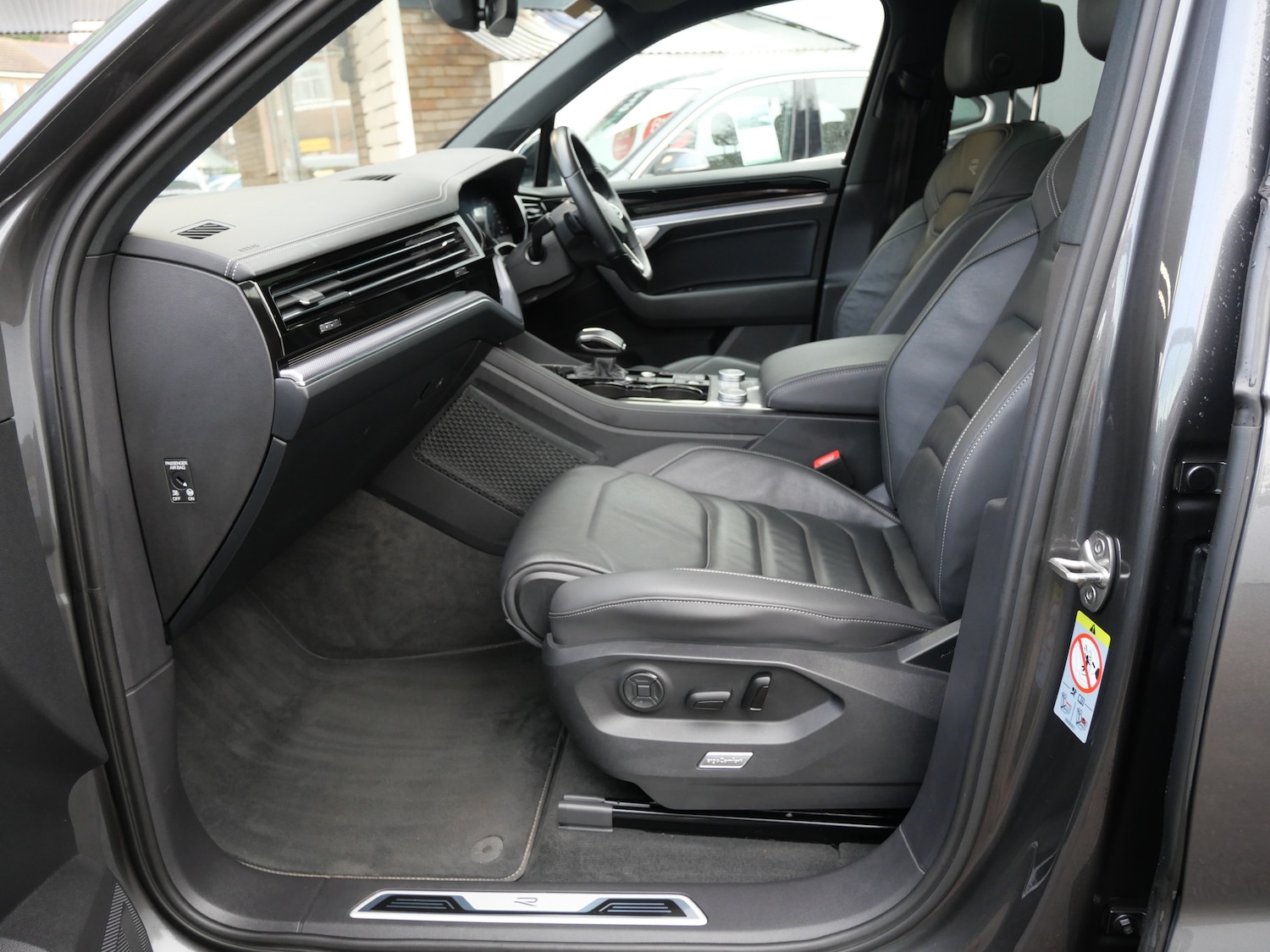 Used Volkswagen Touareg 2022 for sale - 77249411: Photo 13