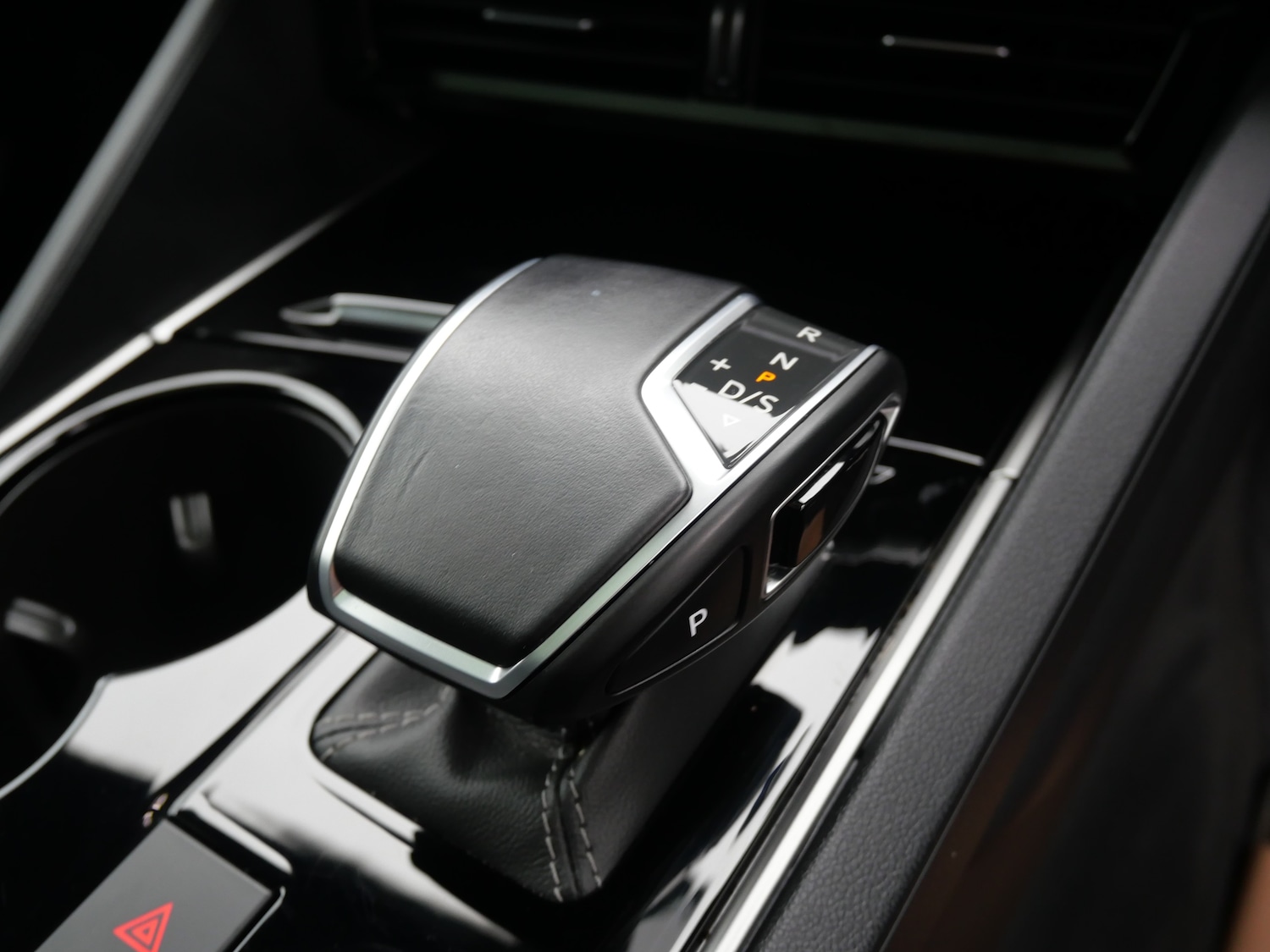 Used Volkswagen Touareg 2022 for sale - 77249411: Photo 28