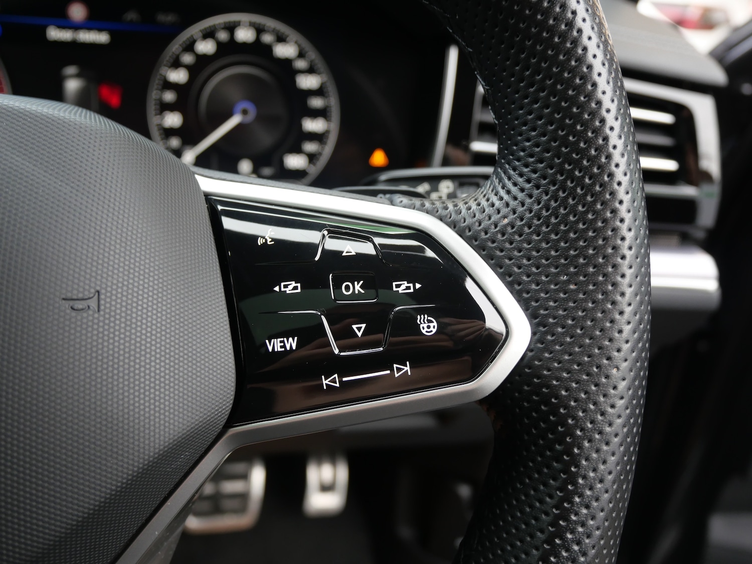 Used Volkswagen Touareg 2022 for sale - 77249411: Photo 34