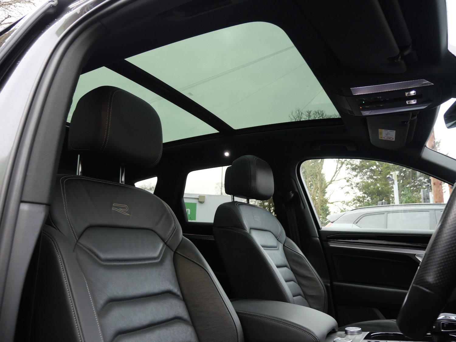 Used Volkswagen Touareg 2022 for sale - 77249411: Photo 44