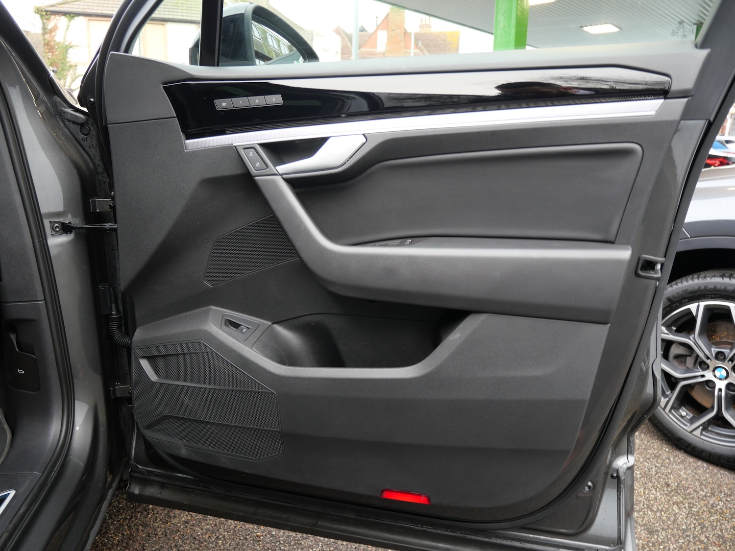 Used Volkswagen Touareg 2022 for sale - 77249411: Photo 46