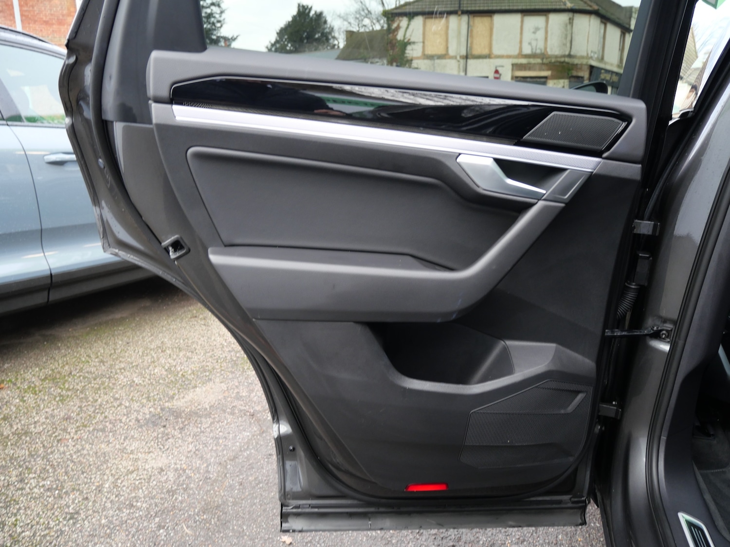 Used Volkswagen Touareg 2022 for sale - 77249411: Photo 51