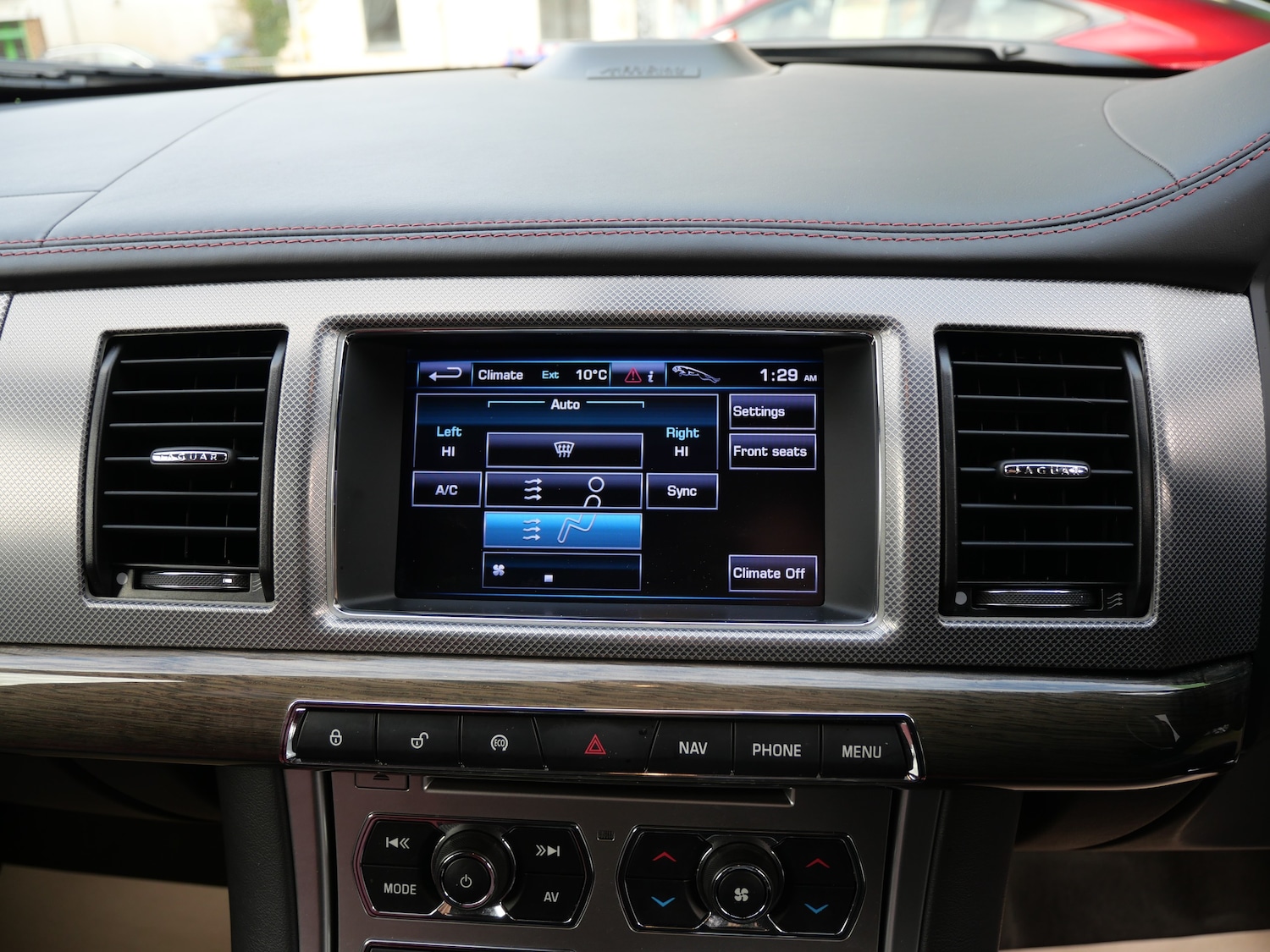 Used Jaguar XF 2013 for sale - 76637932: Photo 22