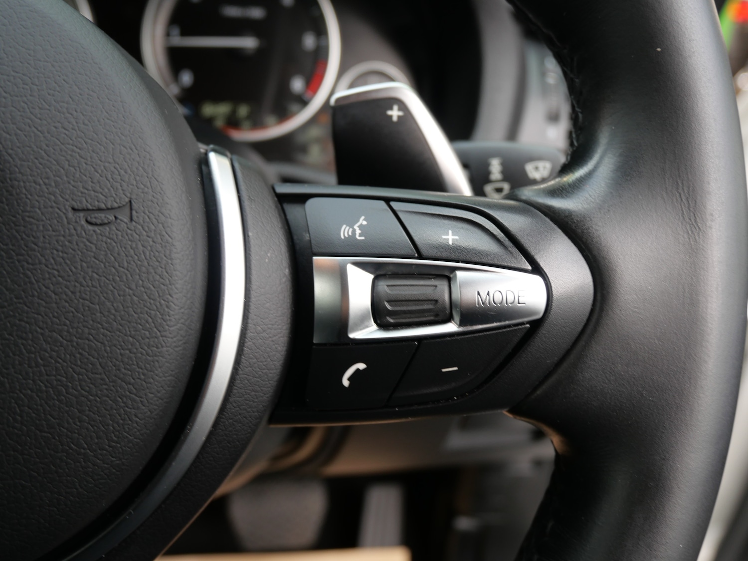 Used BMW X4 2016 for sale - 76637929: Photo 40