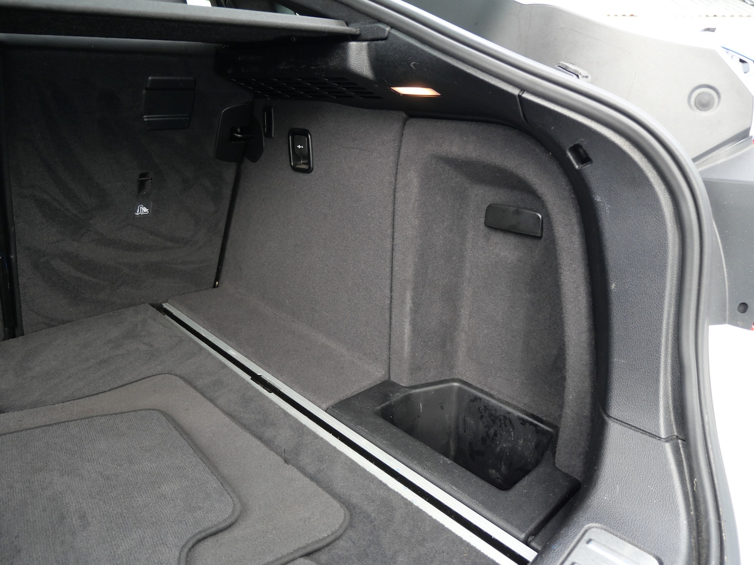 Used BMW X4 2016 for sale - 76637929: Photo 52